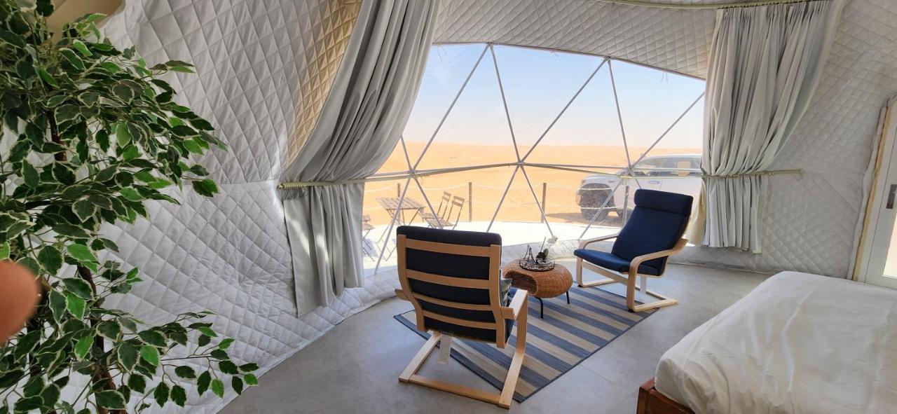 Starry Domes Desert Camp Badīyah Exteriör bild