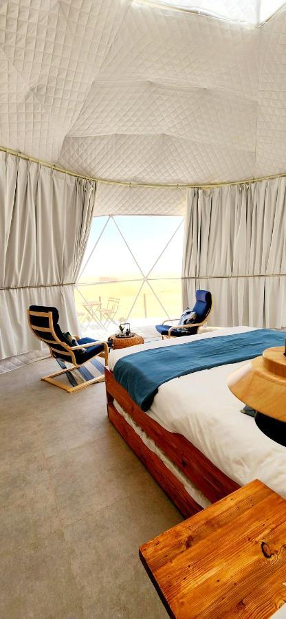 Starry Domes Desert Camp Badīyah Exteriör bild