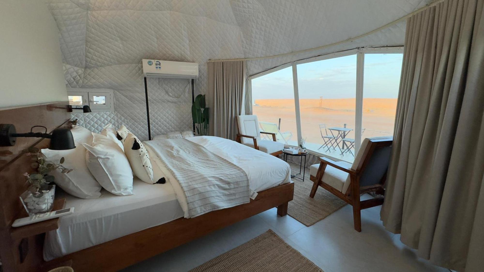 Starry Domes Desert Camp Badīyah Exteriör bild