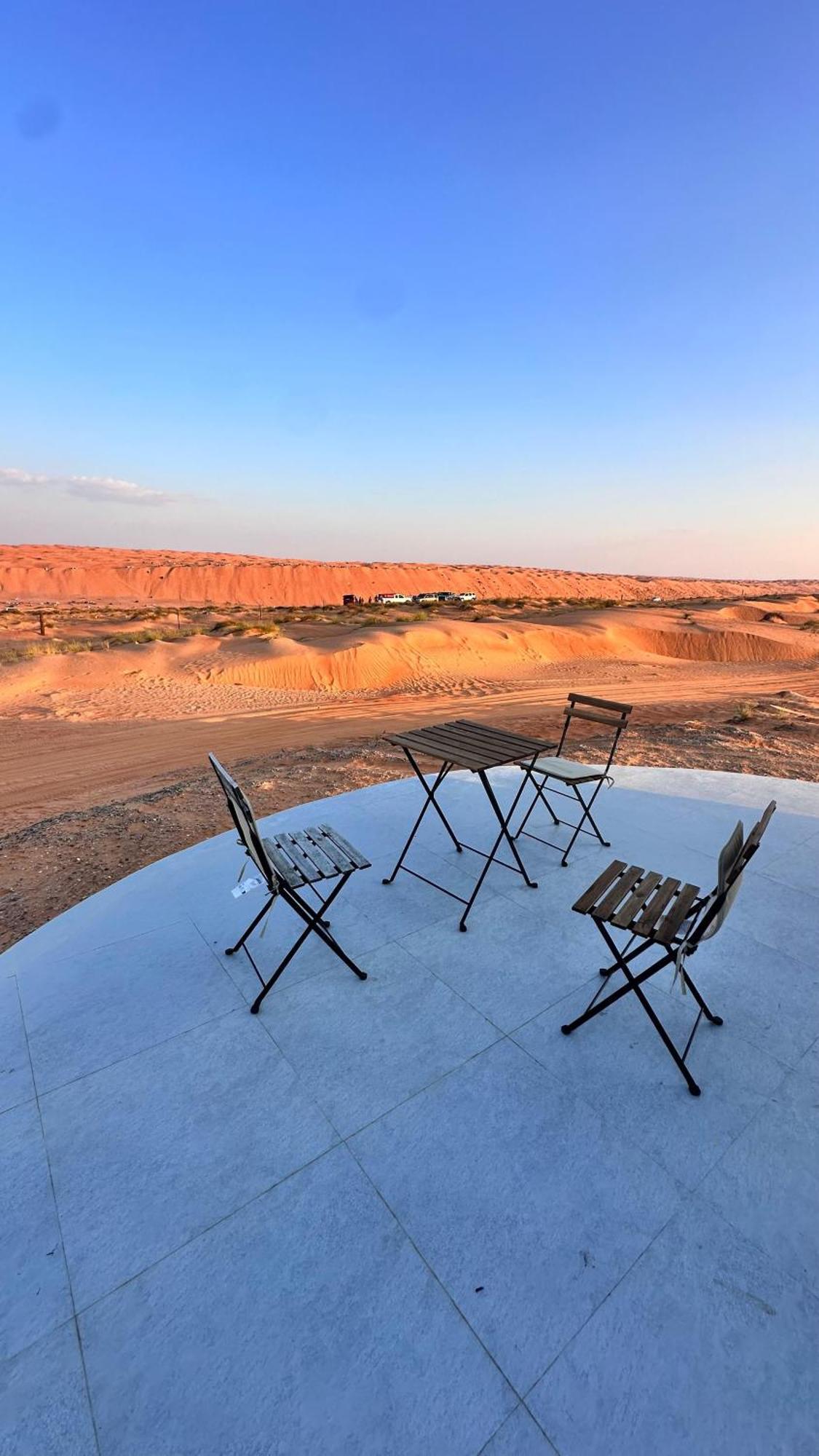 Starry Domes Desert Camp Badīyah Exteriör bild