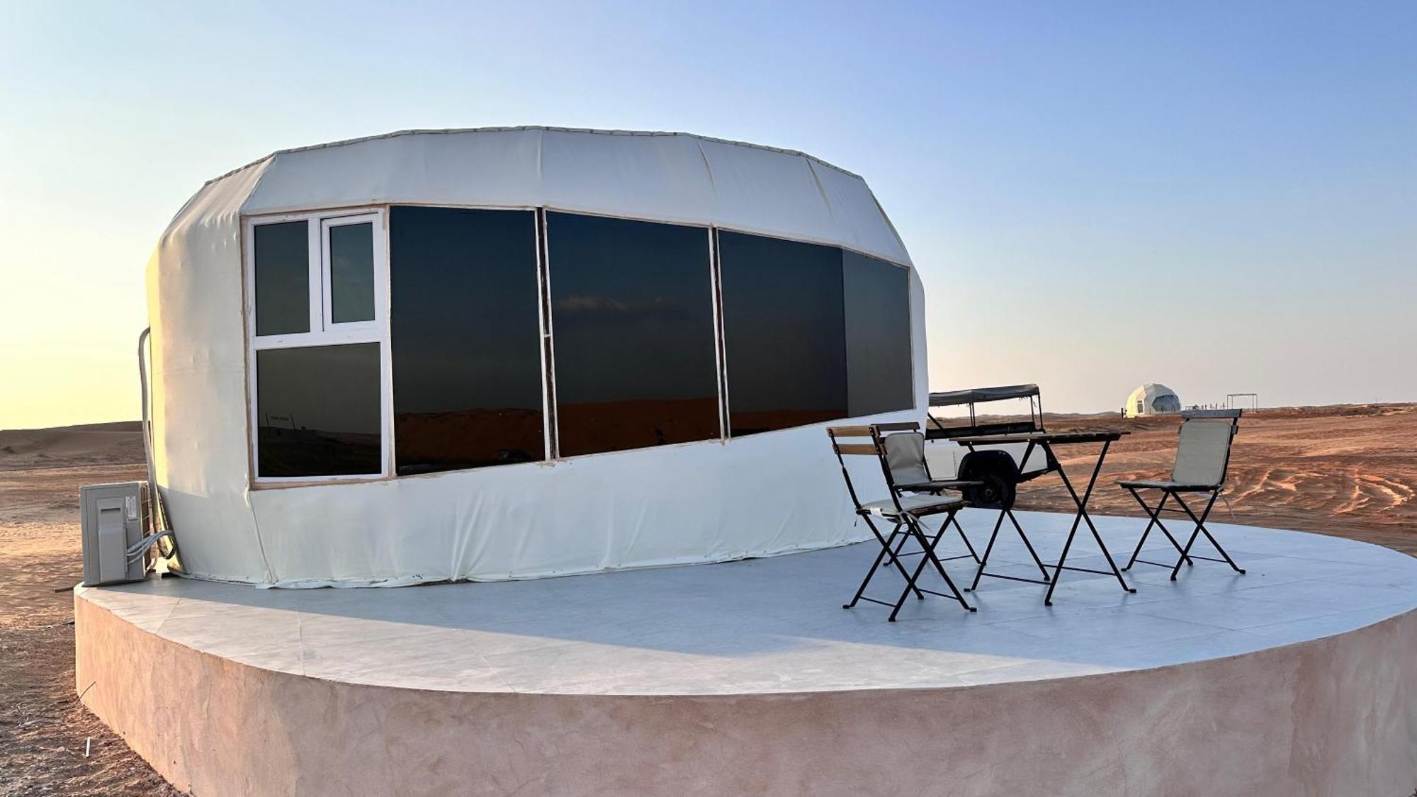 Starry Domes Desert Camp Badīyah Exteriör bild
