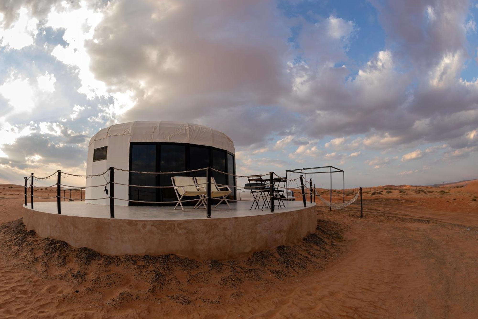 Starry Domes Desert Camp Badīyah Exteriör bild