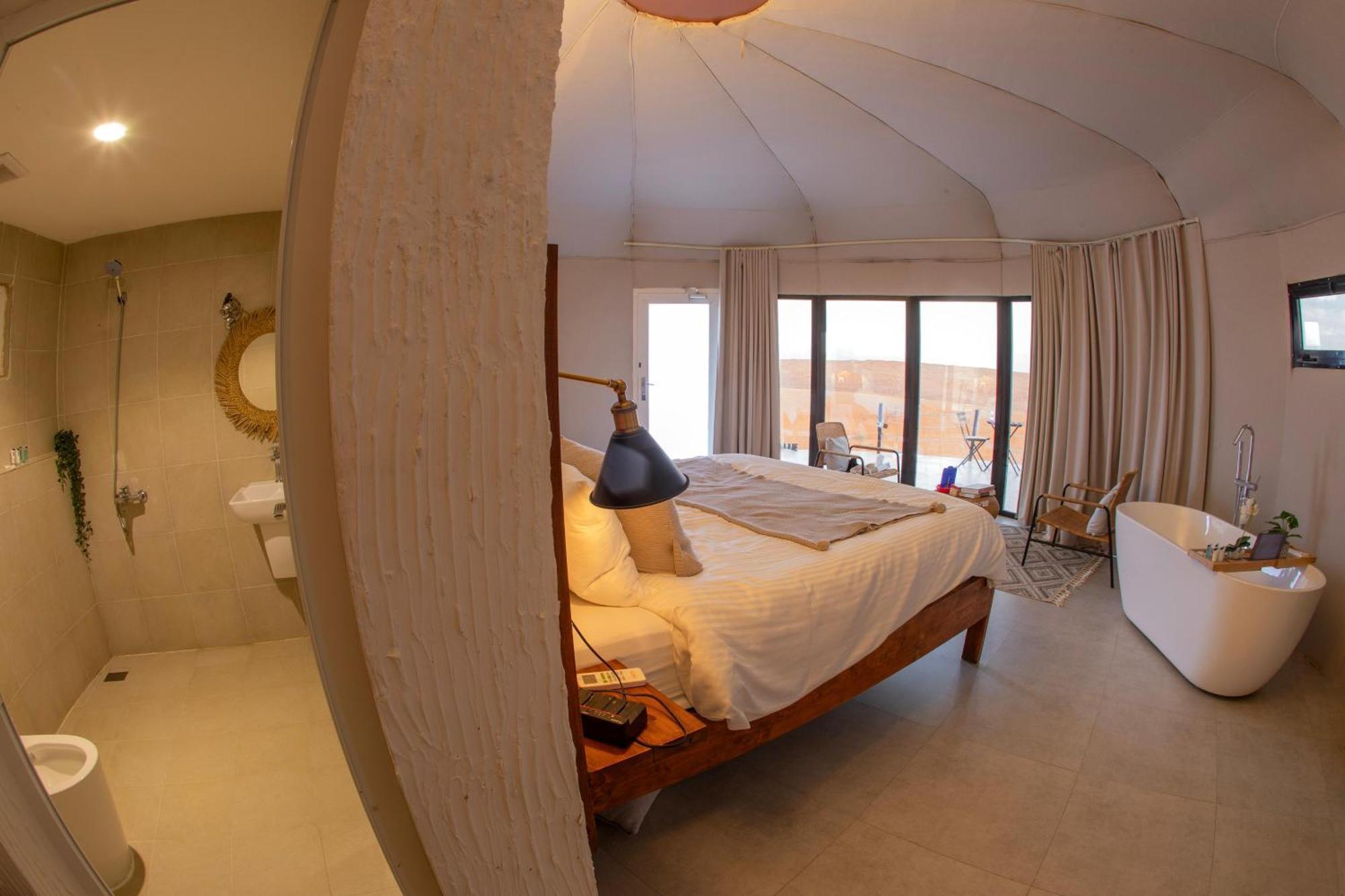 Starry Domes Desert Camp Badīyah Exteriör bild